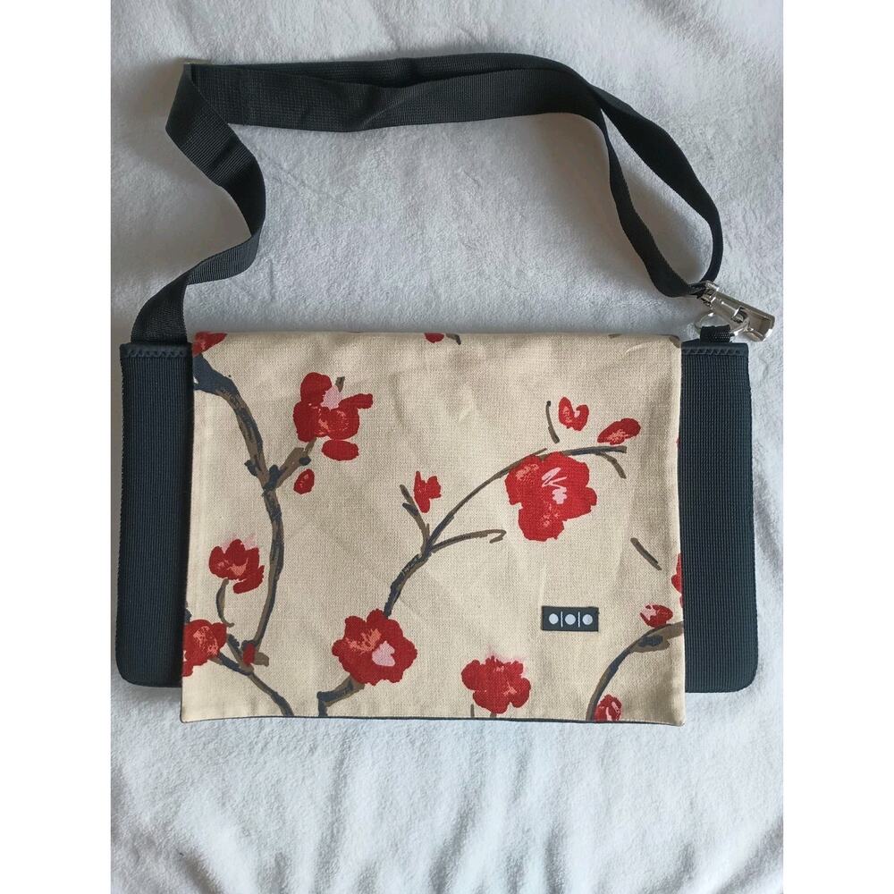 Shootsac Neoprene CAMERA LENS Shoulder/Crossbody Bag FLING